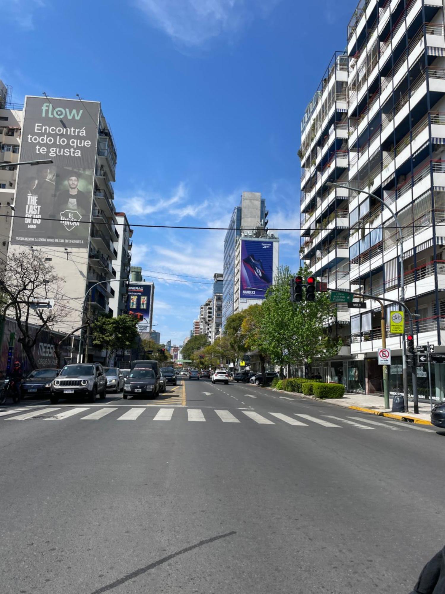 维森特洛佩斯酒店 Vicente López 外观 照片